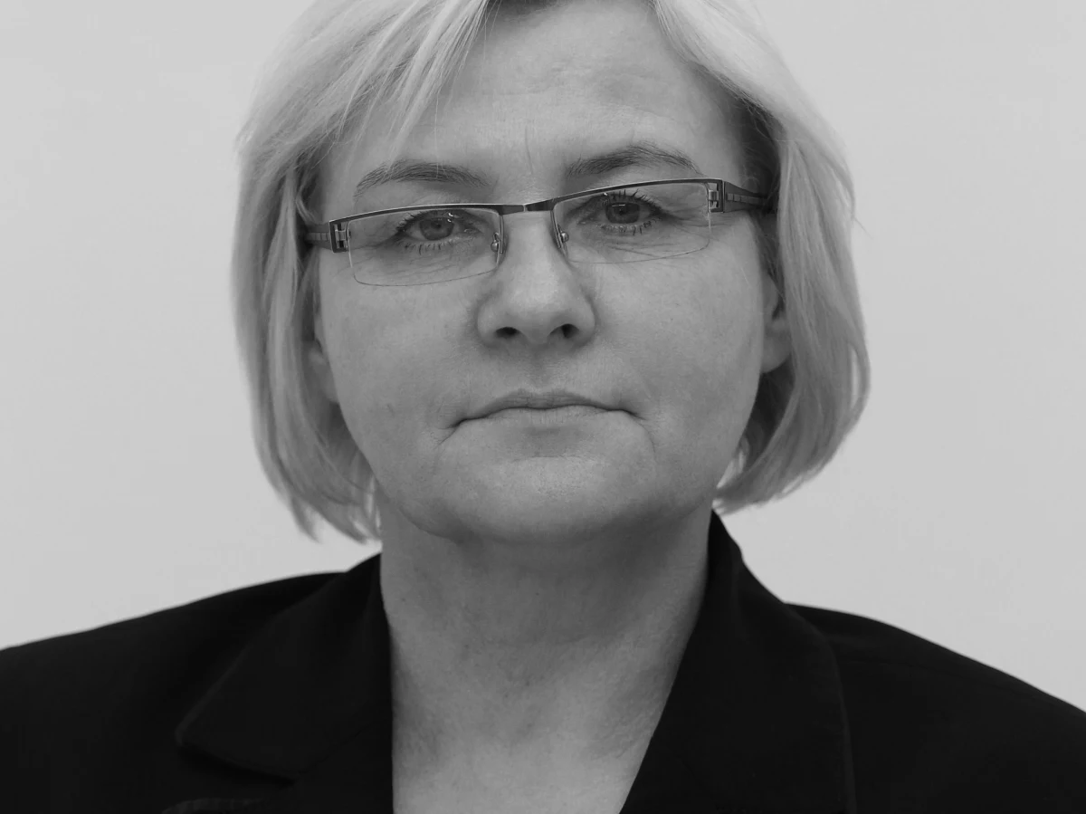 W wieku 57 lat zmarła we Wrześni w Wielkopolsce posłanka Platformy Obywatelskiej Krystyna Poślednia. Wcześniej ciężko chorowała. Informację o jej śmierci podało wielkopolskie biuro PO.