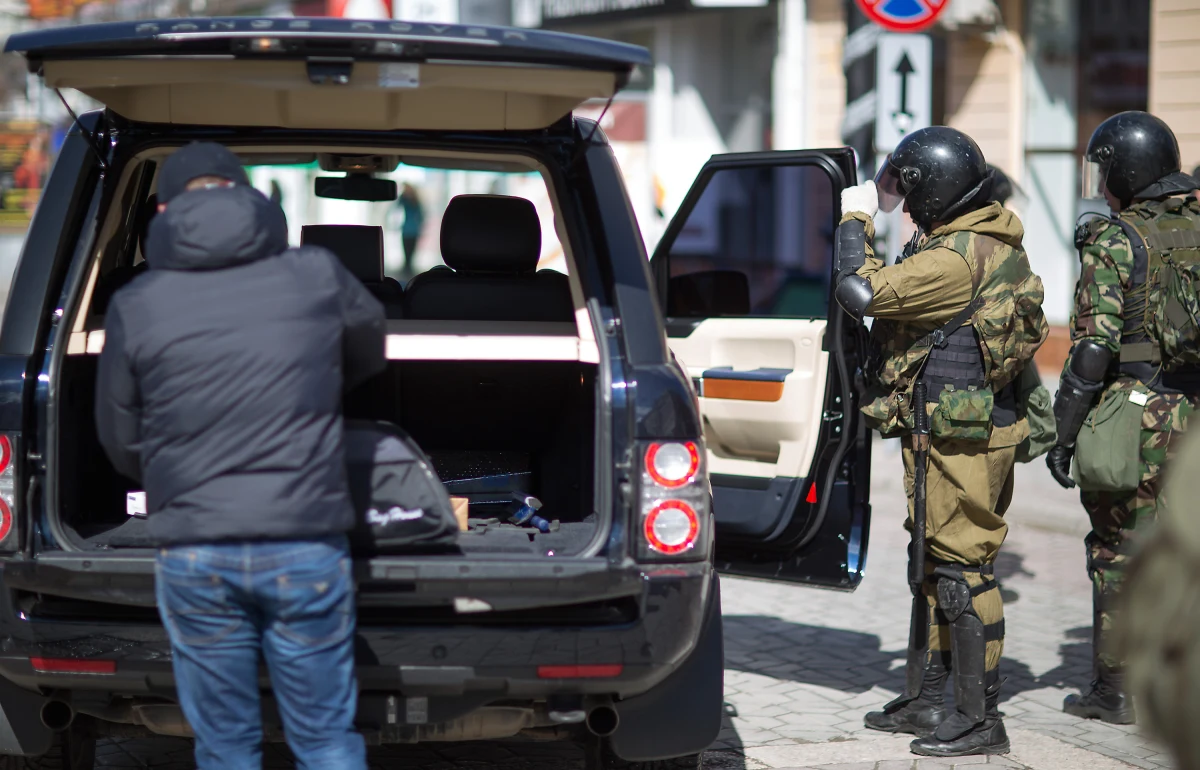 Służba Bezpieczeństwa Ukrainy (SBU) zatrzymała w obwodzie lwowskim dwóch Rosjan, którzy zamierzali porwać kilku Ukraińców. Wśród nich miał się znaleźć jeden z kandydatów na prezydenta.