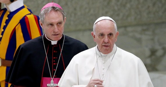 Papież Franciszek przeprosił za skandal pedofilii w Kościele. Zapewnił, że sprawcy tych czynów zostaną ukarani. 