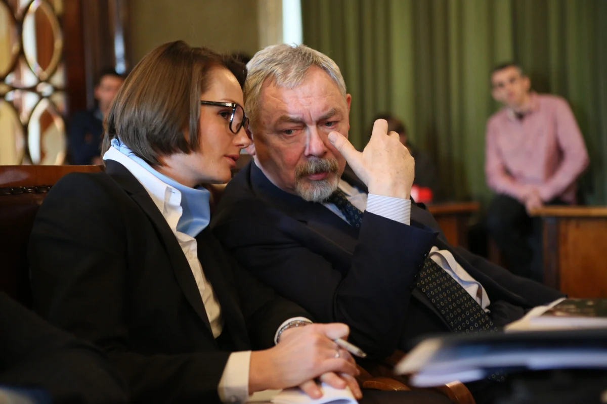 Prezydent Jacek Majchrowski nie przyjmie propozycji ministra sportu Andrzeja Biernata objęcia stanowiska przewodniczącego Komitetu Konkursowego Kraków 2022, z którego dziś zrezygnowała Jagna Marczułajtis. "Stowarzyszenie ma być podmiotem, który działa niezależnie od samorządu" - twierdzi prezydent Krakowa. Jak zapowiedział, w przyszłym tygodniu znane będzie nazwisko nowego przewodniczącego.