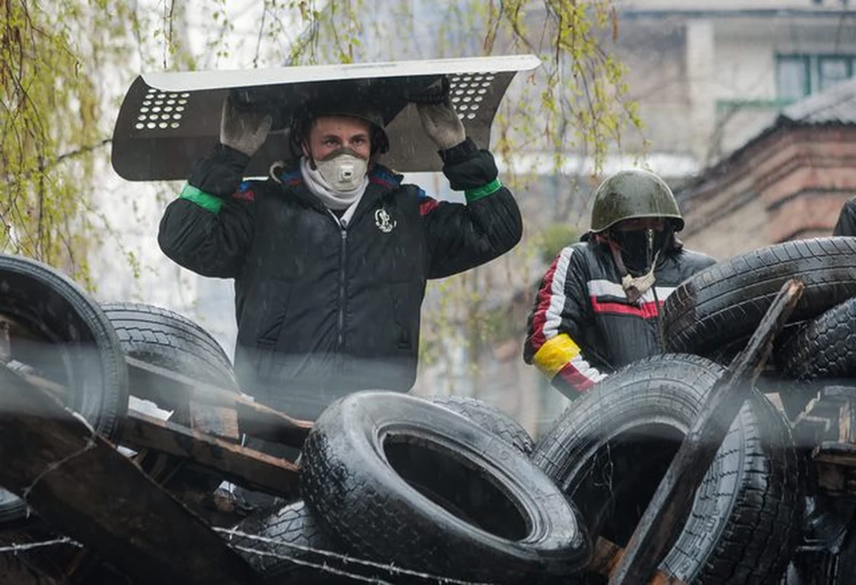 Służba Bezpieczeństwa Ukrainy (SBU) rozpoczyna szeroką akcję antyterrorystyczną, w której zostaną użyte także siły zbrojne - oświadczył pełniący obowiązki prezydenta Ukrainy Ołeksandr Turczynow.