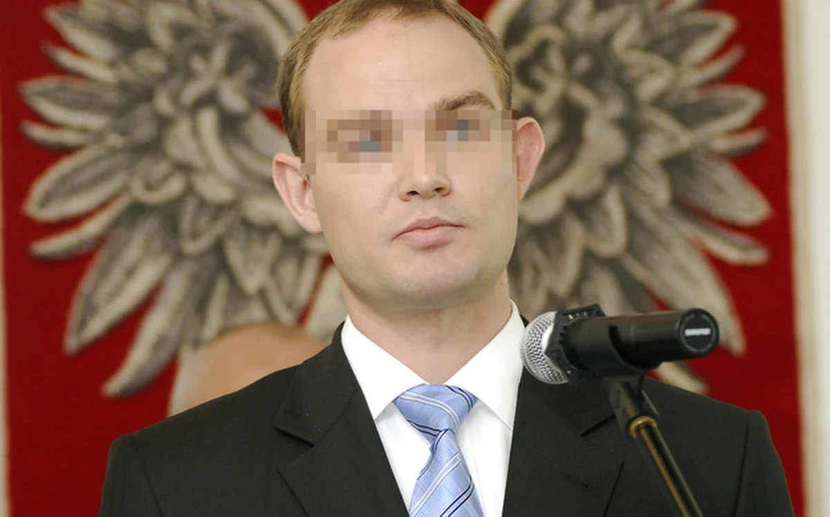 Zbigniew R., były wiceminister spraw wewnętrznych, podejrzany o groźby z użyciem broni i jazdę po pijanemu, nie pełni już funkcji koordynatora w Polskiej Platformie Bezpieczeństwa Wewnętrznego - ustalił dziennikarz RMF FM Adam Górczewski. Były szef MSW sam poprosił o odwołanie.