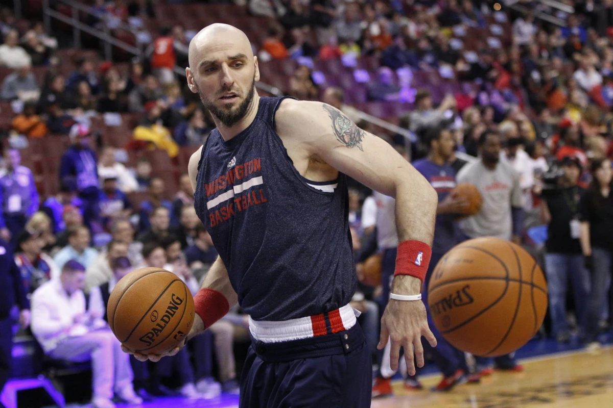 Na dwa mecze przed zakończeniem sezonu zasadniczego Marcin Gortat utrzymuje 10. miejsce wśród najskuteczniejszych koszykarzy ligi NBA. W 79 spotkaniach rozegranych w barwach Washington Wizards Polak trafił 444 z 820 rzutów z gry.