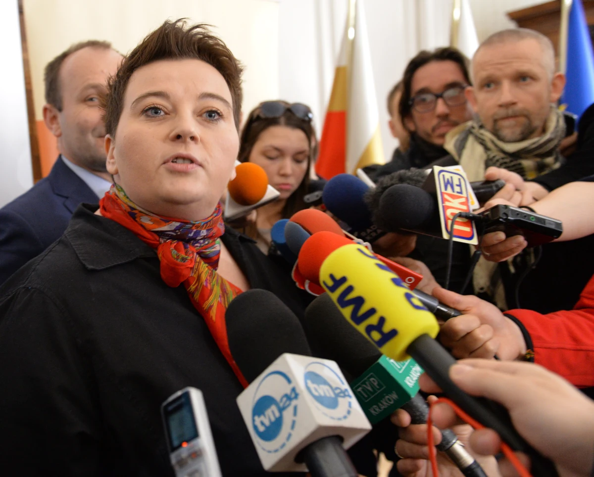 Wiceprezydent Krakowa Magdalena Sroka została nową przewodniczącą Komitetu Konkursowego Zimowe Igrzyska Olimpijskie Kraków 2022. Zastąpiła posłankę Jagnę Marczułajtis-Walczak, która w sobotę podała się do dymisji.