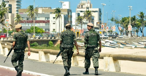 Tylko w ciągu pierwszych 24 godzin strajku policjantów w Salvador, jednym z miast-gospodarzy piłkarskiego mundialu w Brazylii, zginęło 39 osób. Skutkiem protestu jest fala kradzieży i napadów. Strajk trwa od dwóch dni.