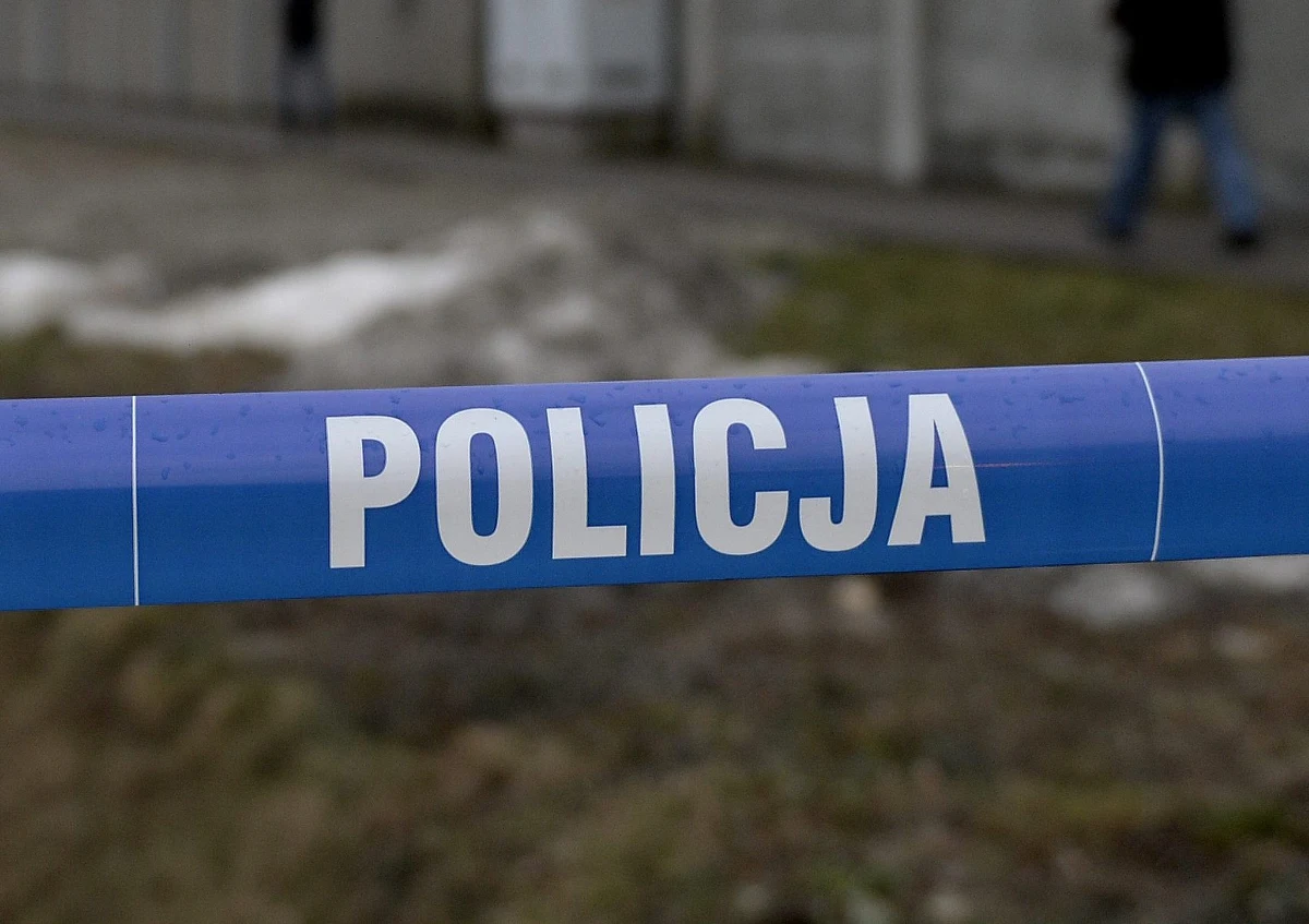 Znęcanie się ze szczególnym okrucieństwem i nieumyślne spowodowanie śmierci. To zarzuty jakie usłyszeli w prokuraturze rodzice półrocznej dziewczynki. Jak potwierdziła sekcja zwłok małżeństwo z Brzeznej koło Nowego Sącza zagłodziło Magdę. Grozi im do 10 lat więzienia. Dziecko nie było szczepione. Nie znajdowało się też pod opieką lekarza. 