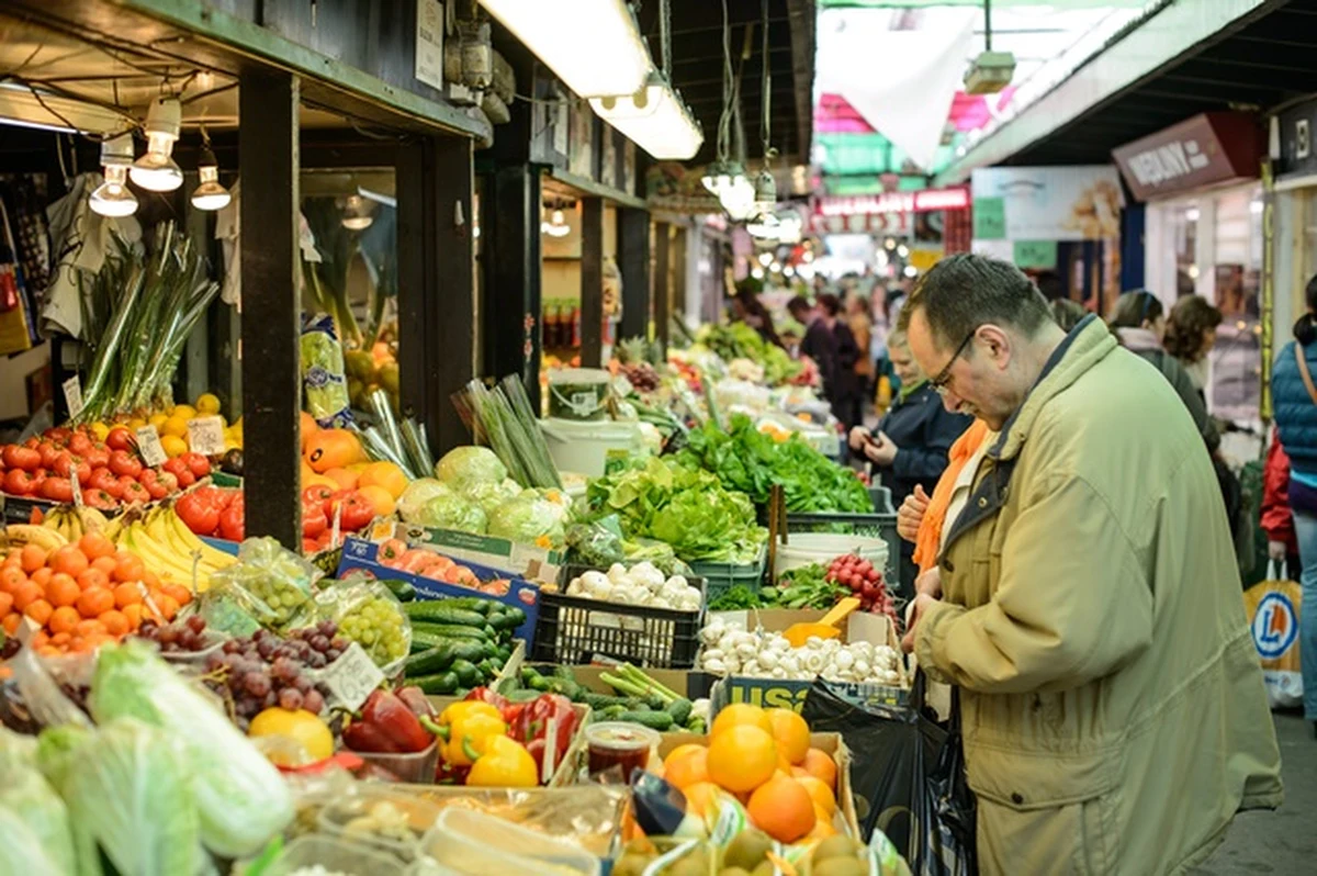 Wielkanoc to dla handlowców znacznie gorszy biznes niż Boże Narodzenie. Zarabiają o ponad jedną trzecią mniej niż w grudniu. Tak wynika z wyliczeń samej branży.