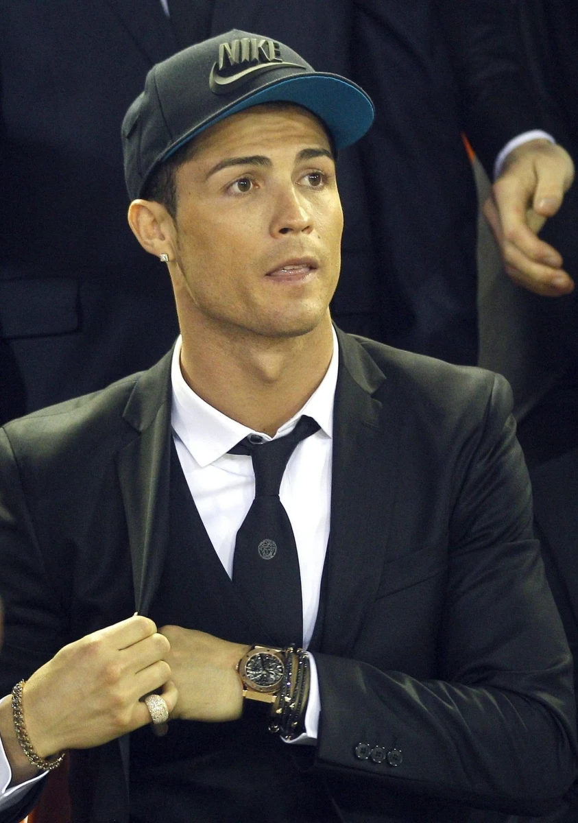 Gwiazdor Realu Madryt Cristiano Ronaldo wrócił do treningów. Portugalczyk pauzował w czterech ostatnich spotkaniach z powodu urazu kolana i mięśnia dwugłowego lewej nogi.