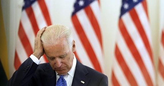 Wiceprezydent USA Joe Biden leci do Kijowa, gdzie w poniedziałek spotka się z p.o. prezydenta Ukrainy Ołeksandrem Turczynowem i szefem ukraińskiego rządu Arsenijem Jaceniukiem - poinformował Biały Dom.
