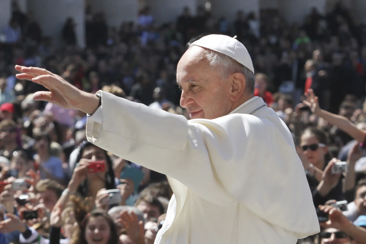"W Kurii Rzymskiej jest opozycja wobec papieża Franciszka"- powiedział jego doradca, kardynał Oscar Rodriguez Maradiaga z Hondurasu. Wśród hierarchii są tacy, którzy nie chcą utraty przywilejów- przyznał koordynator 8-osobowej Rady Kardynałów.