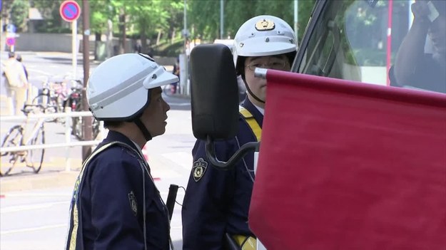 W centrum Tokio zaostrzono środki bezpieczeństwa przed przyjazdem prezydenta USA Baracka Obamy do stolicy Japonii. W całym mieście rozmieszczono ok. 16 tys. policjantów.


Oczekuje się, że podczas swojej trzydniowej wizyty Obama uspokoi Japonię, że USA stoją po jej stronie w kwestii sporu terytorialnego z Chinami i ostatnich testów rakietowych przeprowadzonych przez Koreę Północną.


Tymczasem ponad stu rolników protestowało w środę przeciwko umowie o wolnym handlu między krajami Pacyfiku – tzw. Partnerstwa Transpacyficznego. 