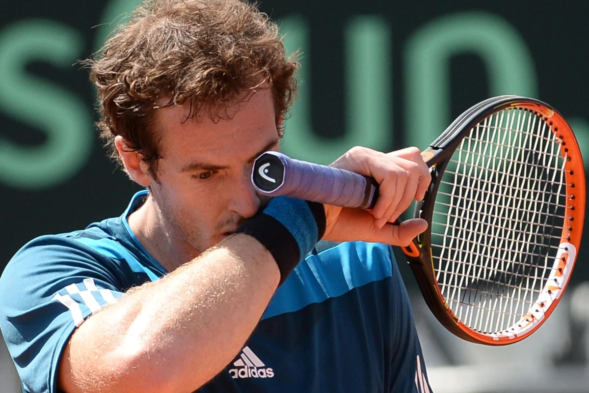 Mistrz olimpijski w tenisie Andy Murray otrzymał dwie nagrody w szkockim Stirling, gdzie wychowywał się i uczęszczał do szkoły. Jedną z nich przyznała rada miasta, drugą - doktorat honoris causa - miejscowy uniwersytet, jeden z najbardziej znanych w Szkocji.  