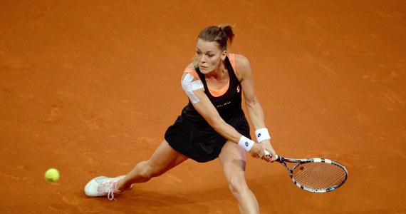  Agnieszka Radwańska pokonała w drugiej rundzie włoską tenisistkę Robertę Vinci 6:3, 6:2 i awansowała do ćwierćfinału halowego turnieju WTA Tour na ziemnych kortach w Stuttgarcie. Był to inauguracyjny mecz Polki, najwyżej rozstawionej zawodniczki, w tej imprezie. W pierwszej rundzie miała tzw. wolny los.