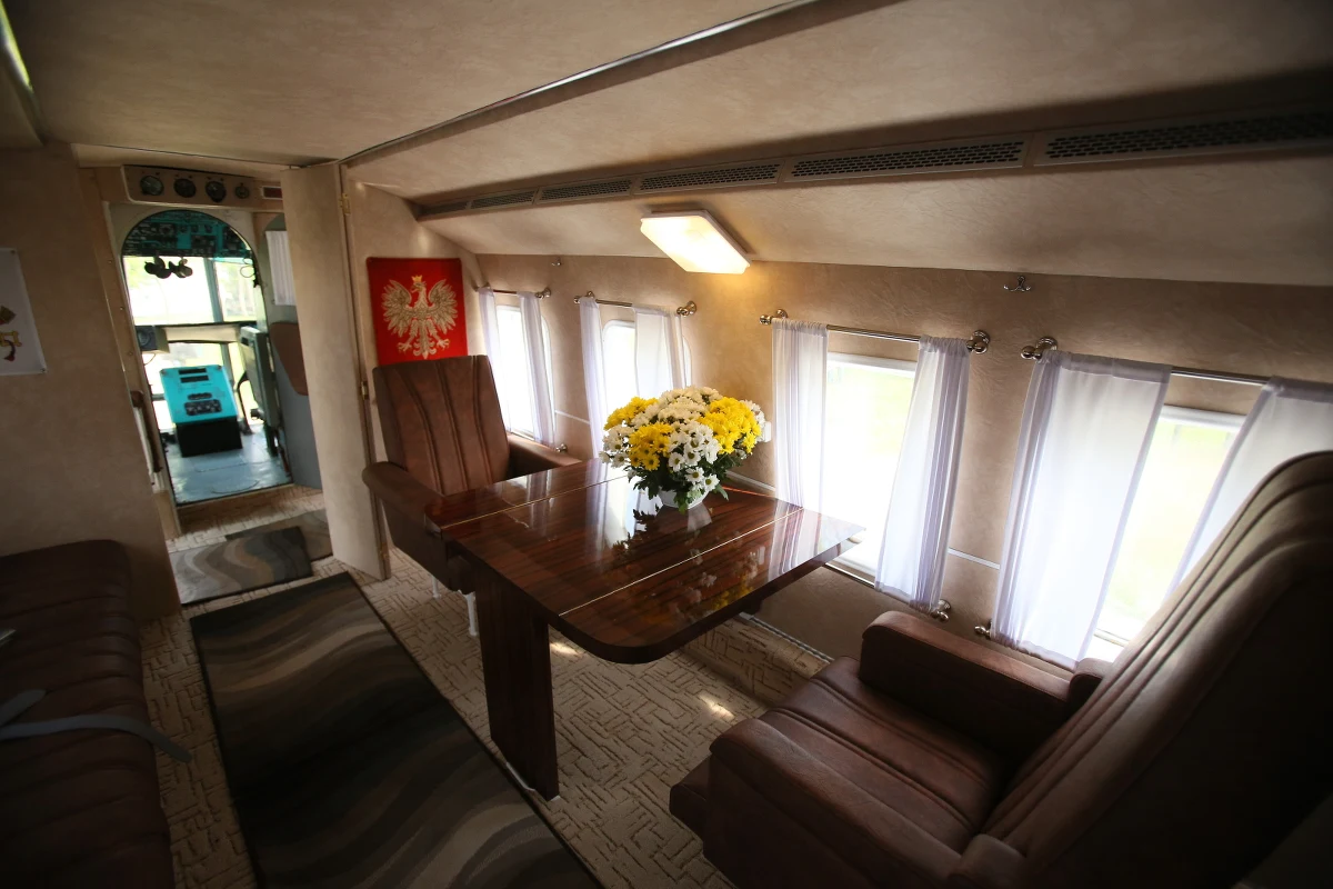 W Muzeum Lotnictwa Polskiego w Krakowie można oglądać śmigłowiec Jana Pawła II. Maszyna, która towarzyszyła papieżowi podczas jego pielgrzymek do Polski została odmalowana, a wewnątrz odtworzono papieską salonkę. 