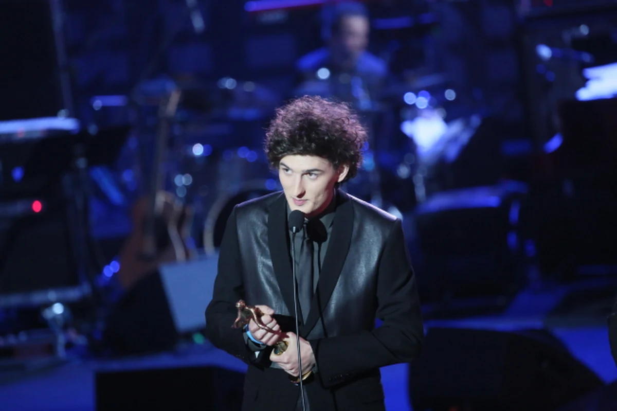 Po raz dwudziesty zostały wręczone nagrody Akademii Fonograficznej Fryderyk. Jubileuszowa gala odbyła się w warszawskiej Sali Kongresowej. W kategorii muzyki rozrywkowej triumfował Dawid Podsiadło, który zdobył wszystkie cztery statuetki w kategoriach Artysta Roku, Album Roku, Utwór Roku oraz Debiut Roku. Artystą roku w muzyce jazzowej został Włodek Pawlik, w muzyce poważnej Piotr Beczała.