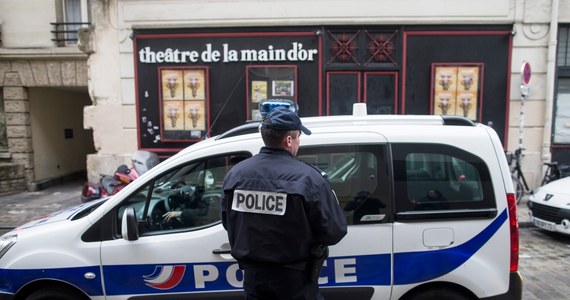 Bezprecedensowy skandal wybuchł we Francji! Czterech paryskich policjantów podejrzanych jest o zgwałcenie kanadyjskiej turystki. Francuski rząd zapowiada jak najsurowsze ukaranie funkcjonariuszy, jeżeli zostanie im udowodniona wina.