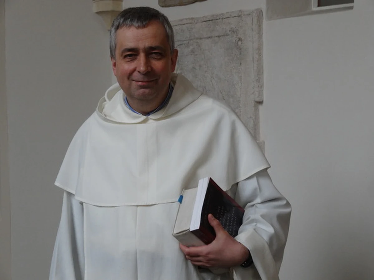 "Czternaście encyklik Jana Pawła II było pomyślanych jako komentarz do wszystkich dokumentów Soboru Watykańskiego II. Papież pomógł nam zrozumieć związane z nimi niejasności" - mówi w rozmowie z RMF FM dominikanin, ojciec profesor Jarosław Kupczak, kierownik katedry Antropologii Teologicznej na Wydziale Teologicznym oraz dyrektor Ośrodka Badań nad Myślą Jana Pawła II Uniwersytetu Papieskiego w Krakowie.