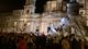 Jedno z najpiękniejszych miejsc w Rzymie - Piazza Navona - w sobotni wieczór należy do Polaków, którzy tańcząc i grając na instrumentach, czuwają tu przed niedzielną kanonizacją Jana Pawła II. O godz. 21 w pobliskim kościele św. Agnieszki rozpoczął się Apel Jasnogórski.