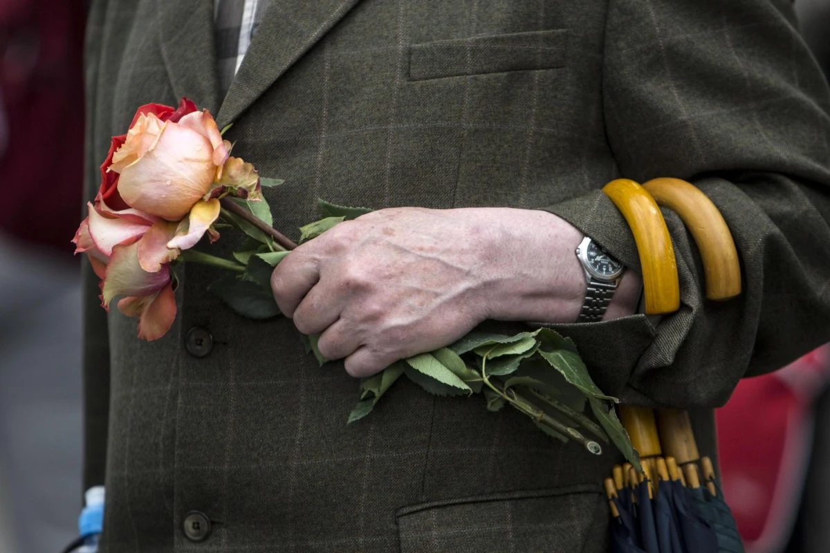 Pielgrzymi z wielu krajów wyjechali z Rzymu z wyjątkowymi pamiątkami z kanonizacji Jana Pawła II i Jana XXIII. Zabrali ze sobą róże z Ekwadoru, którymi udekorowany był plac Świętego Piotra podczas niedzielnej mszy.