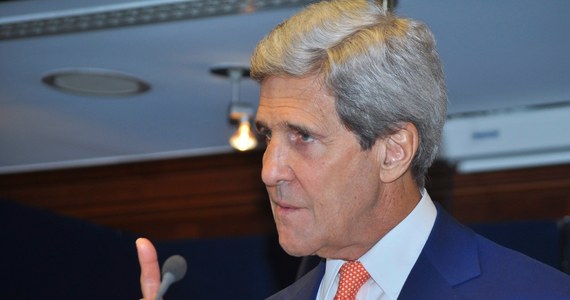 Sekretarz stanu USA John Kerry złożył Polakom życzenia z okazji święta Konstytucji 3 Maja. W swoim oświadczeniu określił Polskę jako wzór udanej transformacji demokratycznej dla wielu narodów i wyraził wdzięczność za wsparcie Polski dla Ukrainy.