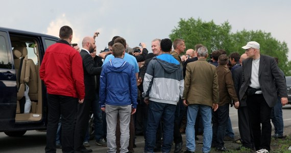 "Nie byliśmy źle traktowani, choć było wiele momentów, w których czuliśmy zagrożenie" - powiedział mjr Krzysztof Kobielski, polski członek misji obserwatorów wojskowych OBWE na Ukrainie. Obserwatorzy zostali dziś zwolnieni przez separatystów ze Słowiańska.