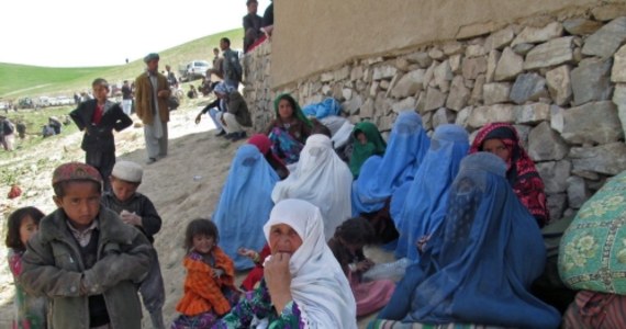 Władze Afganistanu zakończyły akcję poszukiwawczą w miejscowości Hobo Barik,  w północno-wschodniej części kraju, która została zniszczona przez lawinę błotną. "Dalsze poszukiwania pozbawione są sensu, gdyż nie ma szans na odnalezienie żywych ludzi" - oświadczył wiceprezydent Karim Chalili.  