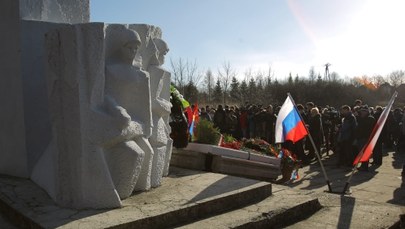 Zdewastowano pomnik sowieckiego generała