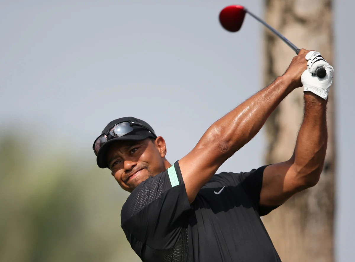"Po operacji kręgosłupa powrót do zdrowia i rehabilitacja przebiega nadzwyczaj wolno" - napisał na blogu Tiger Woods. Lider światowego rankingu golfistów nie wie, czy w ogóle będzie w stanie wrócić do zawodowego sportu. Zabiegowi poddał się pod koniec marca. 