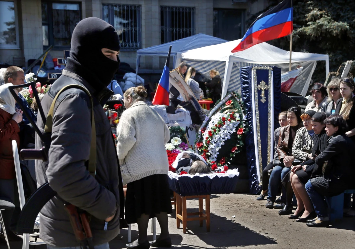 Wygląda na to, że UE w swoim czasie podjęła decyzję o "oderwaniu" Ukrainy od Rosji. Widzimy, co z tego wyszło - powiedział minister spraw zagranicznych Rosji Siergiej Ławrow. 