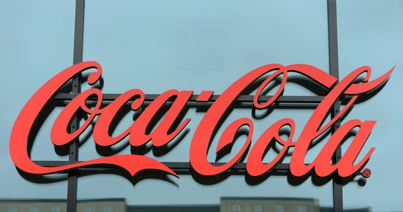 Bromowany olej roślinny (BVO) do końca roku zniknie z napojów produkowanych przez koncern Coca-Cola. Stanie się tak dzięki popartej przez tysiące osób internetowej petycji - donosi medexpress.pl