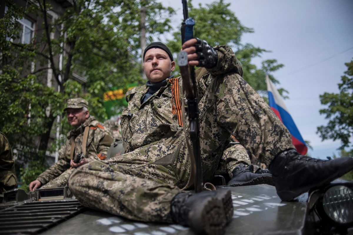 Kilku członków Czerwonego Krzyża było przez siedem godzin przetrzymywanych przez prorosyjskich separatystów w Doniecku, na wschodzie Ukrainy. W nocy zostali wypuszczeni. Jeden został pobity - poinformowała przedstawicielka Czerwonego Krzyża w Kijowie.
