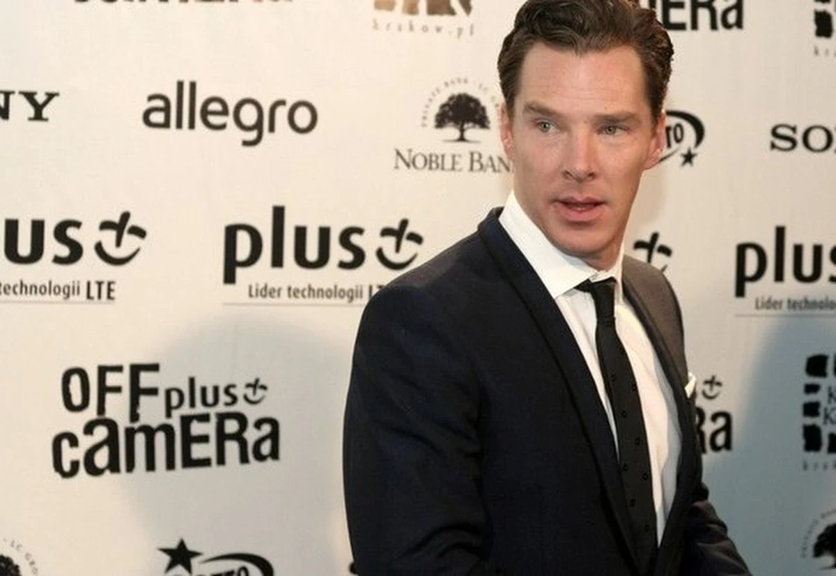​Benedict Cumberbatch zdobył nagrodę "Pod Prąd" w trakcie trwającego festiwalu Off Plus Camera. Aktor znany z roli w serialu "Sherlock" spotkał się z fanami w krakowskim kinie Kijów.Centrum.