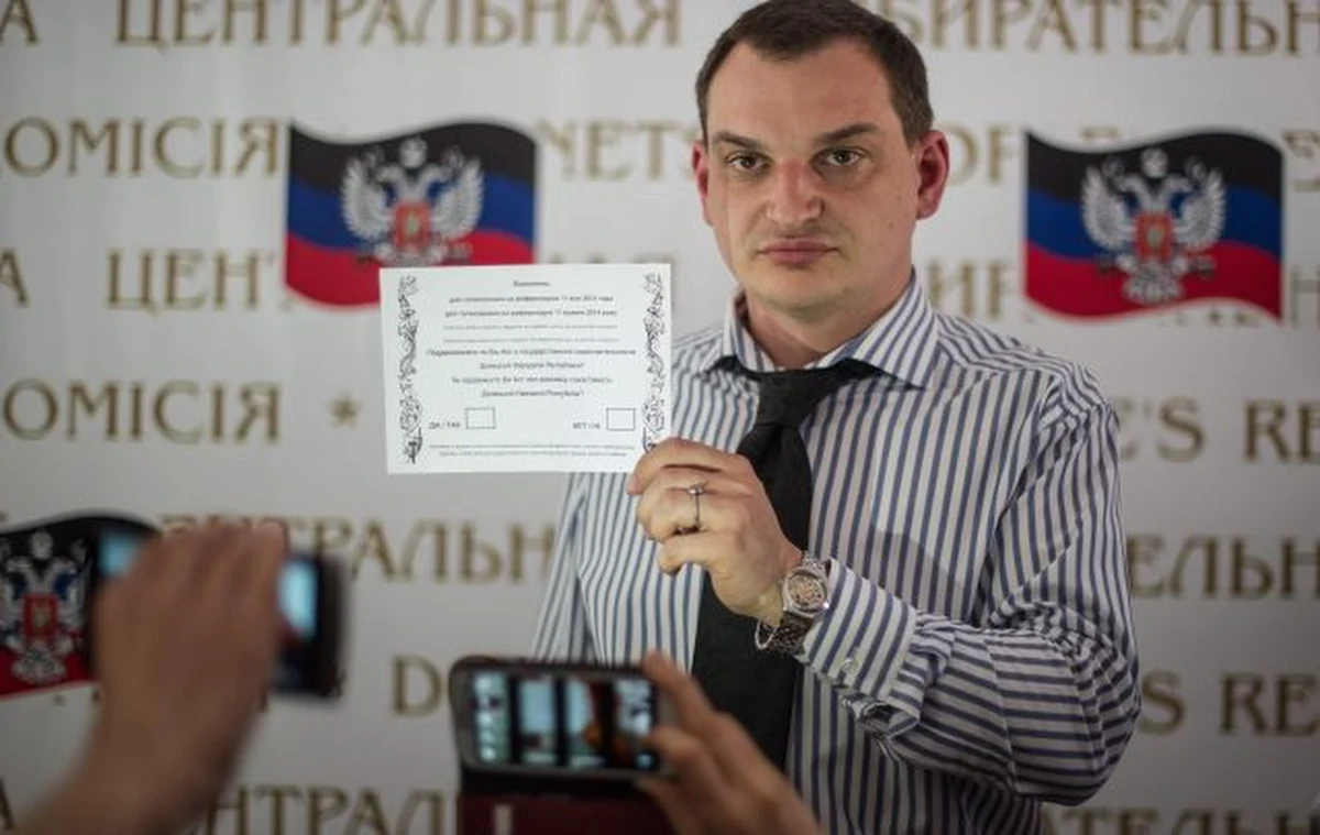 W obwodach donieckim i ługańskim na wschodzie Ukrainy prorosyjscy separatyści, którzy ogłosili tam powstanie niezależnych republik, zamierzają przeprowadzić referendum niepodległościowe. Separatyści, którzy od miesiąca okupują instytucje państwowe w tym regionie, odrzucili w minionym tygodniu apel prezydenta Rosji Władimira Putina o odłożenie referendum. 