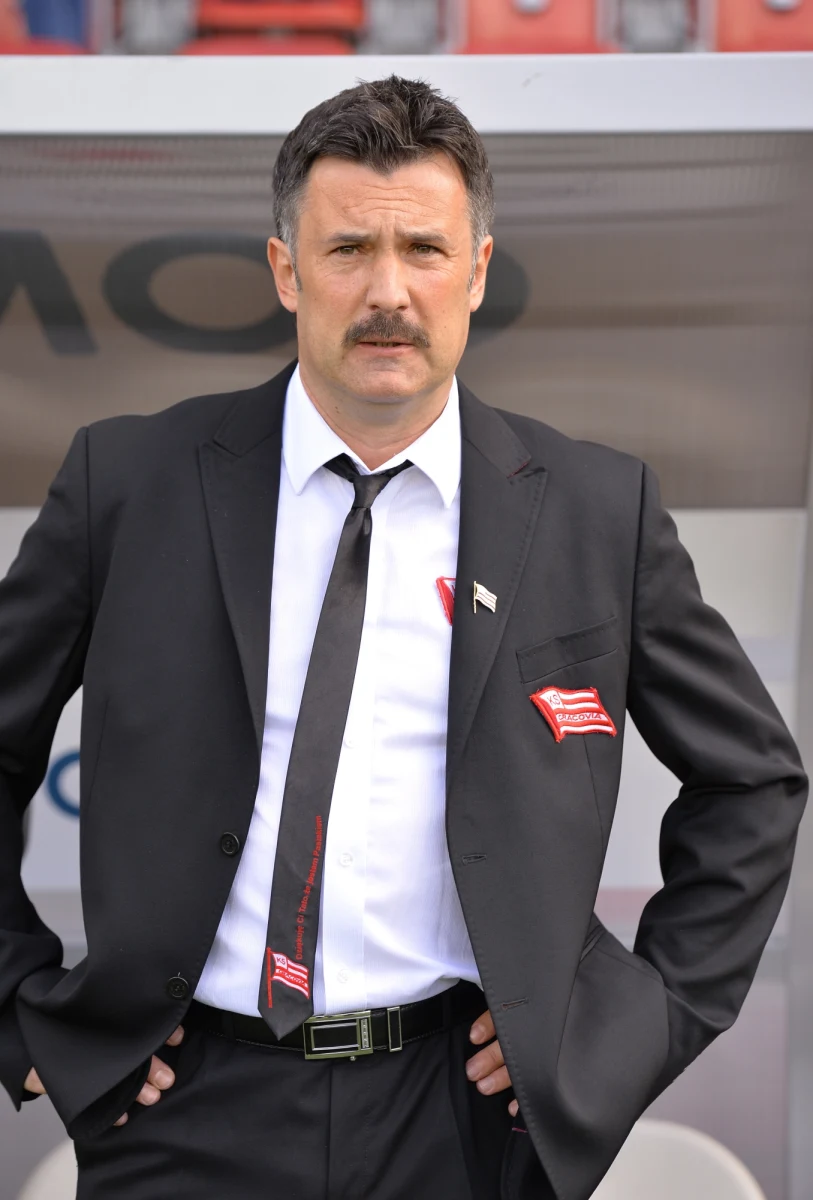 Wojciech Stawowy nie jest już trenerem Cracovii. Jutro klub z ul. Kałuży ma ogłosić nazwisko jego następcy. Według nieoficjalnych informacji, ma nim być były selekcjoner reprezentacji Polski Waldemar Fornalik.