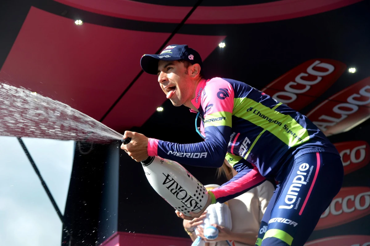Włoch Diego Ulissi z grupy Lampre-Merida wygrał w Viggiano piąty etap wyścigu Giro d'Italia. Liderem klasyfikacji generalnej pozostał Australijczyk Michael Matthews (Orica GreenEdge). Na piąte miejsce awansował w niej Rafał Majka (Tinkoff-Saxo).
