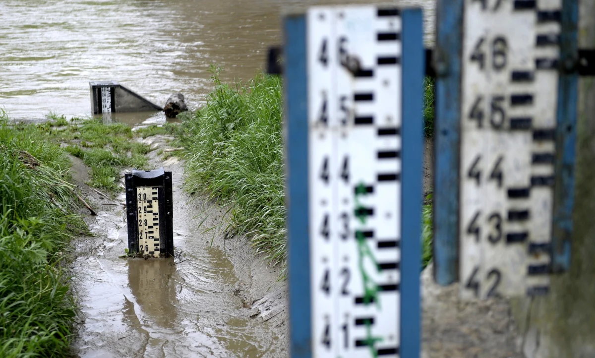 Przybywa interwencji strażaków w Małopolsce, na Podkarpaciu i na Śląsku. Tam właśnie na dziś prognozowane są najsilniejsze opady deszczu. Jak na razie zalanych zostało kilka piwnic i posesji.