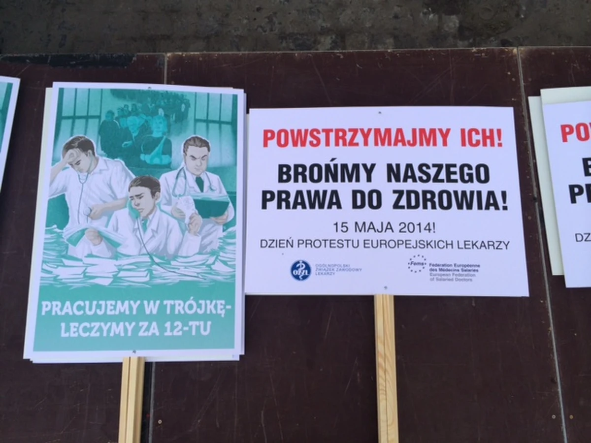 "Powstrzymajmy ich", "Już pracujemy w trójkę - leczymy za dwunastu" - takie transparenty przynieśli lekarze na pikietę Ministerstwa Zdrowia. Protestują przeciwko propozycjom rządu, które ich zdaniem nie zlikwidują kolejek.