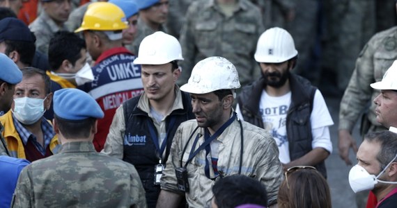 Liczba ofiar śmiertelnych wtorkowej katastrofy w kopalni węgla w Somie na zachodzie Turcji najprawdopodobniej nie przekroczy 302 - powiedział turecki minister energetyki Taner Yildiz. Na dole pozostało nie więcej niż 18 ludzi. 