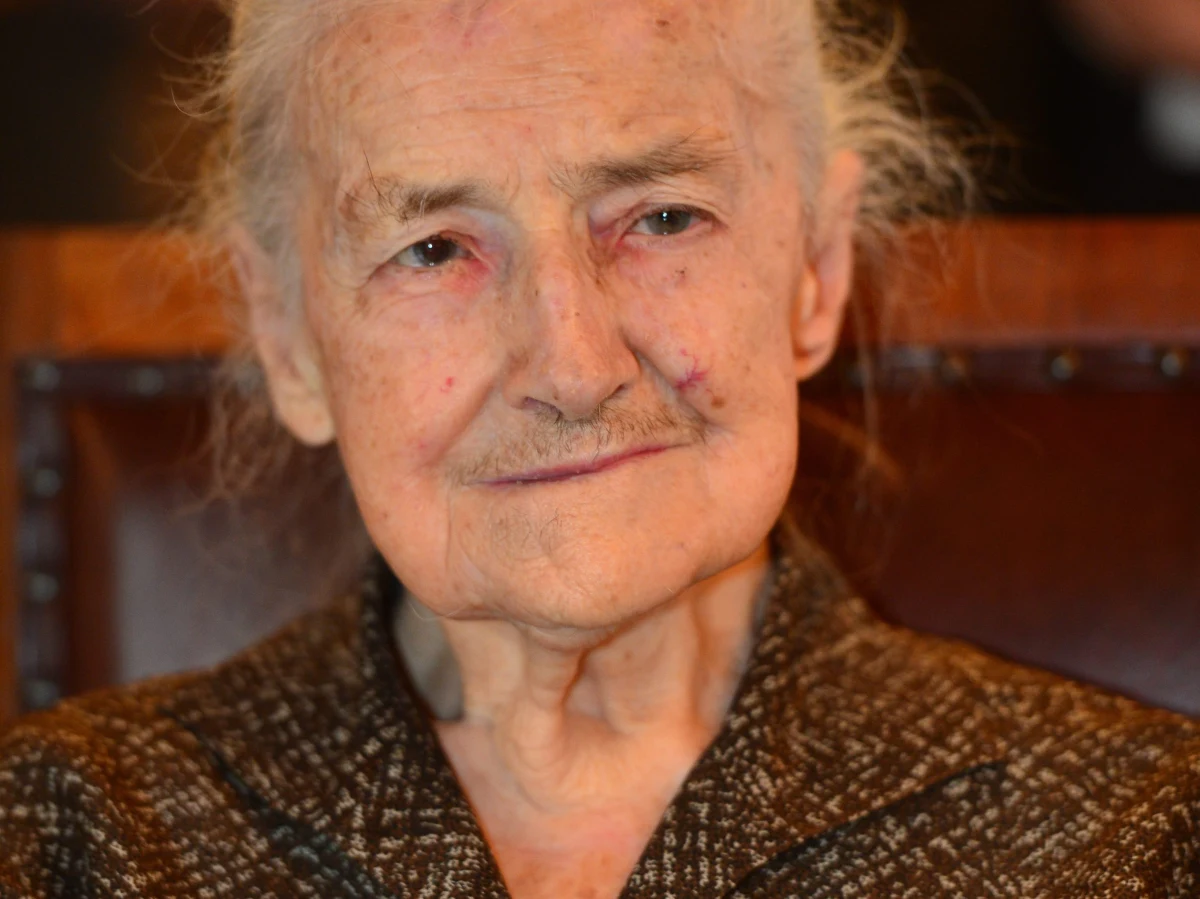 Lekarka, przyjaciółka i doradczyni Jana Pawła II - Wanda Półtawska - apeluje do lekarzy i studentów medycyny, by nie uczestniczyli w aborcji, antykoncepcji, eutanazji i in vitro. Ma już trzy tysiące podpisów.