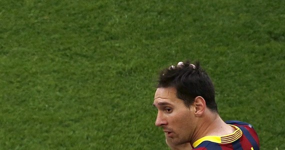 Argentyński piłkarz Lionel Messi przeprosił kibiców Barcelony za ostatnie niepowodzenia, zwłaszcza za remis 1:1 z Atletico Madryt w sobotę na stadionie Camp Nou. Wynik sprawił, że to nie "Duma Katalonii" zdobyła mistrzostwa Hiszpanii, a klub ze stolicy.