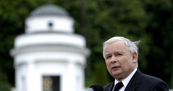 Każdy może mówić, co myśli o katastrofie smoleńskiej - tak warszawski sąd uzasadnił oddalenie pozwu prywatnej osoby wobec Jarosława Kaczyńskiego. Chodzi o jego wypowiedź z 2012 r., w której prezes PiS stwierdził, że 10 kwietnia 2010 r. "zamordowano 96 osób, w tym prezydenta".