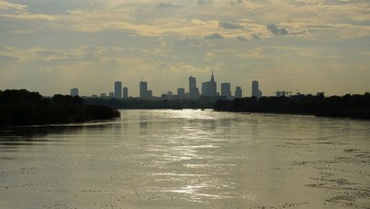 Warszawa: Poziom wody w Wiśle osiągnął stan alarmowy 