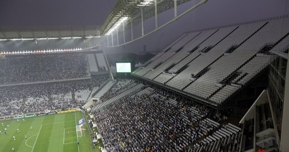 Stadion w Sao Paulo, na którym 12 czerwca zostanie rozegrany mecz otwarcia piłkarskich mistrzostw świata, przejdzie w przyszłym tygodniu dodatkowy test. Pierwszy, przeprowadzony w ubiegłą niedzielę, nie był w pełni udany. 