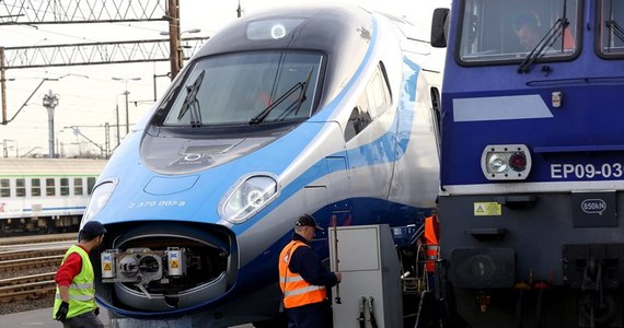 PKP Intercity szuka chętnych do pracy w szybkich składach Pendolino. Co prawda nie ma jeszcze gotowych pociągów, ale już będą drużyny konduktorskie. 
