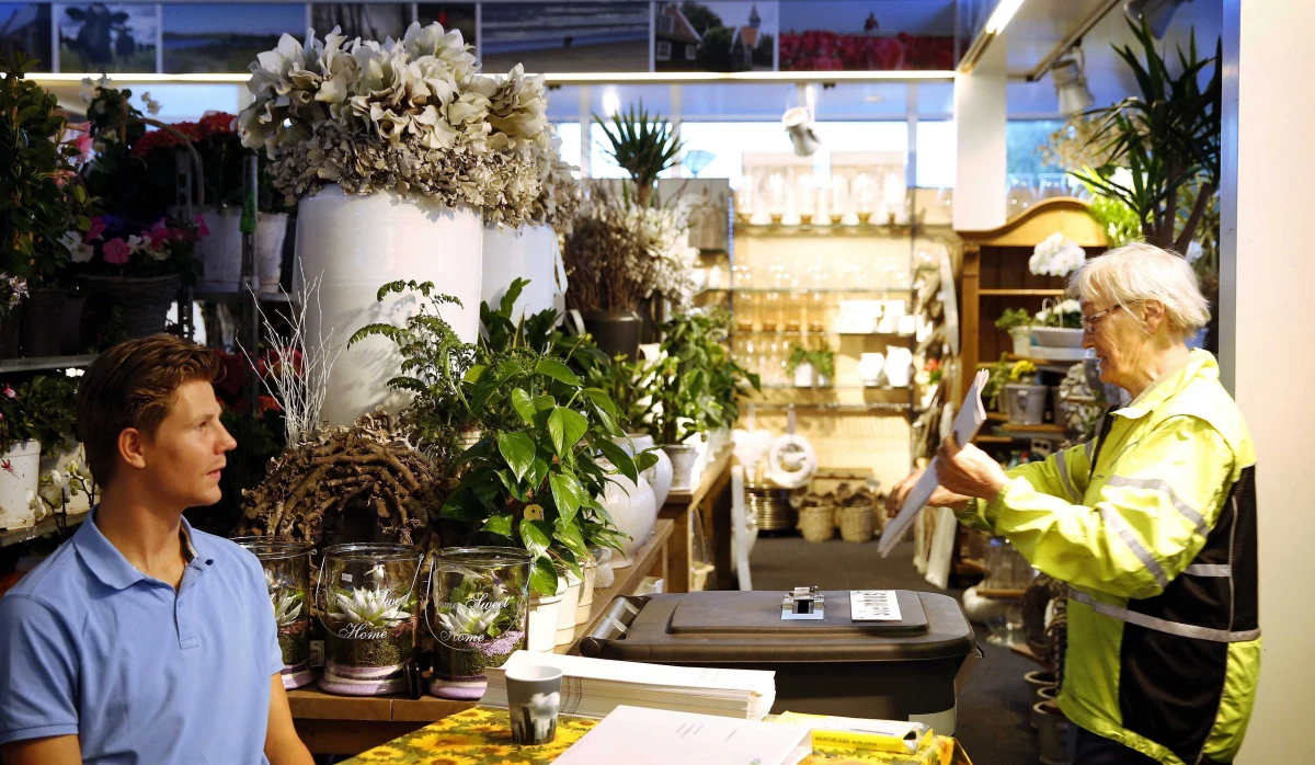 W Unii Europejskiej rozpoczęły się wybory do Parlamentu Europejskiego. Jako pierwsi do urn idą mieszkańcy Holandii i Wielkiej Brytanii. W większości krajów UE, w tym w Polsce, eurowybory odbędą się ostatniego dnia głosowania - w niedzielę. 