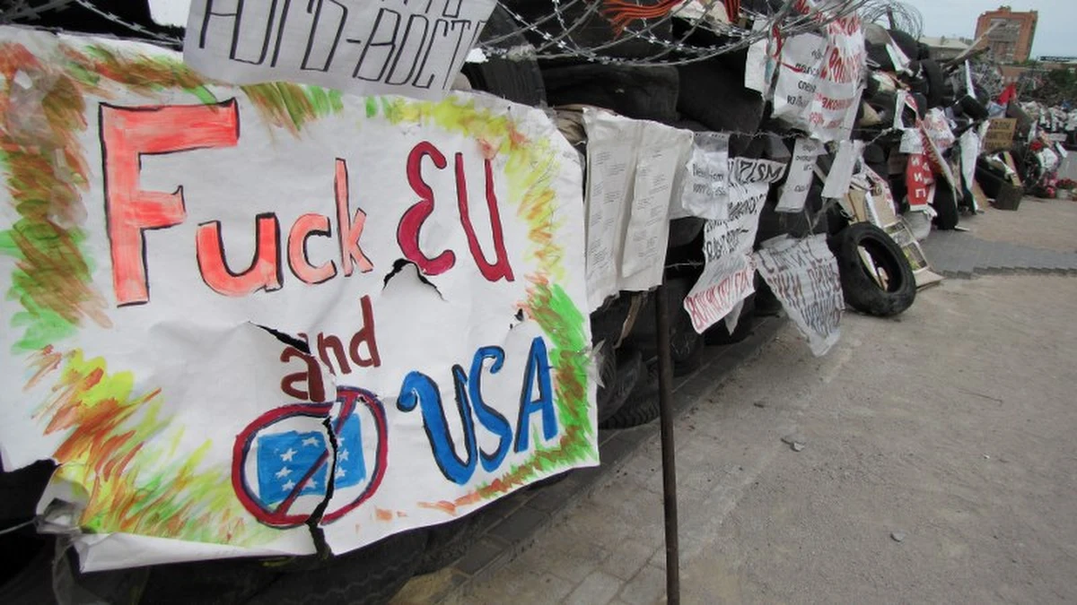 Niemal zerowe są szanse, że w niedzielę odbędą się wybory prezydenckie w Doniecku. Separatyści blokują połowę obwodowych komisji wyborczych i zapowiadają rajdy po tych, które zdecydują się na prowadzenie głosowania - donosi specjalny wysłannik RMF FM do Doniecka. Nieoficjalnie separatyści grożą, że uzbrojone grupy będą "konfiskować" protokoły i karty do głosowania w dzień wyborów.