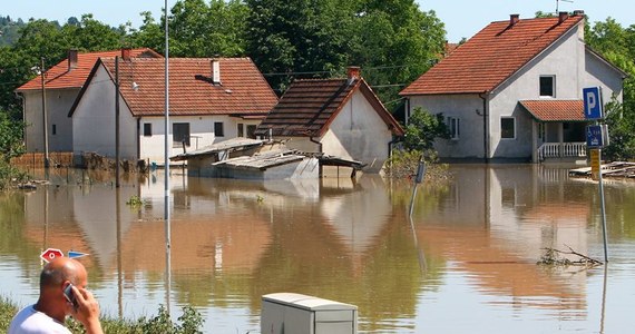 Władze Euroligi koszykarzy przekazały 30 tysięcy euro na pomoc poszkodowanym w powodzi w Serbii oraz Bośni i Hercegowinie. Dystrybucją środków zajmą się w regionach dotkniętych klęską koszykarskie kluby: Partizan i Crvena Zvezda Belgrad oraz Spars Sarajewo.
