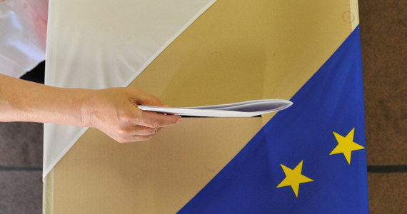 Swój głos do godziny 12 oddało w eurowyborach 7,31 proc. uprawnionych - podała Państwowa Komisja Wyborcza. W wyborach sprzed 5 lat na tę godzinę frekwencja wyniosła 6,65 proc. 