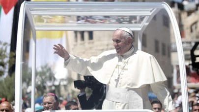 Papież: Wstydzimy się z powodu losu dzieci