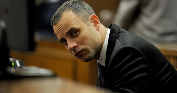 Oscar Pistorius rozpoczął badania psychiatryczne w afrykańskim szpitalu w Pretorii. Lekkoatleta jest oskarżony o zabójstwo z premedytacją swojej partnerki Reevy Steenkamp.
